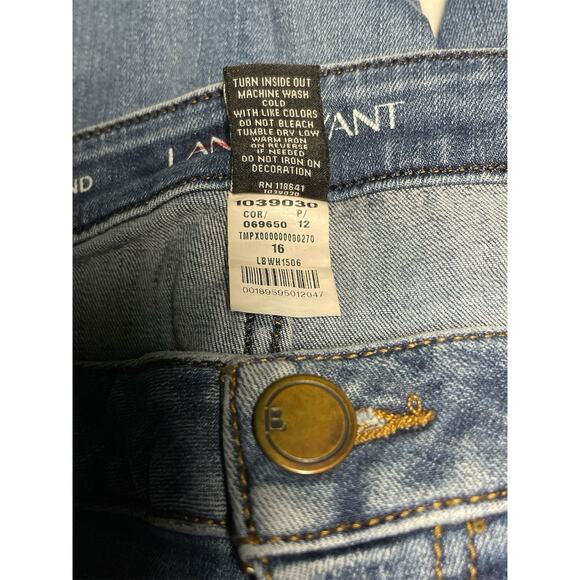Lane Bryant Women's Size 16 Boyfriend Jeans Blue Denim Med Wash Distressed - Picture 5 of 10